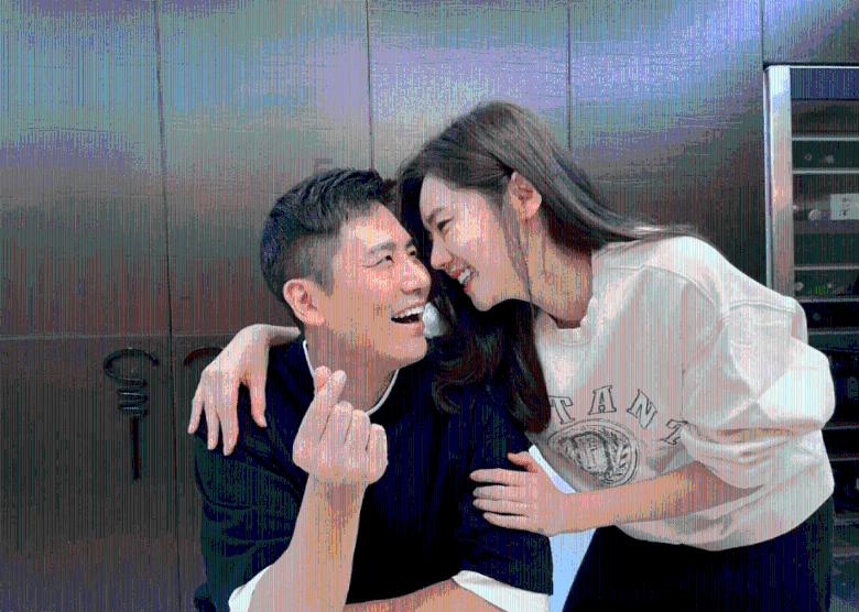 救援聪明的女子