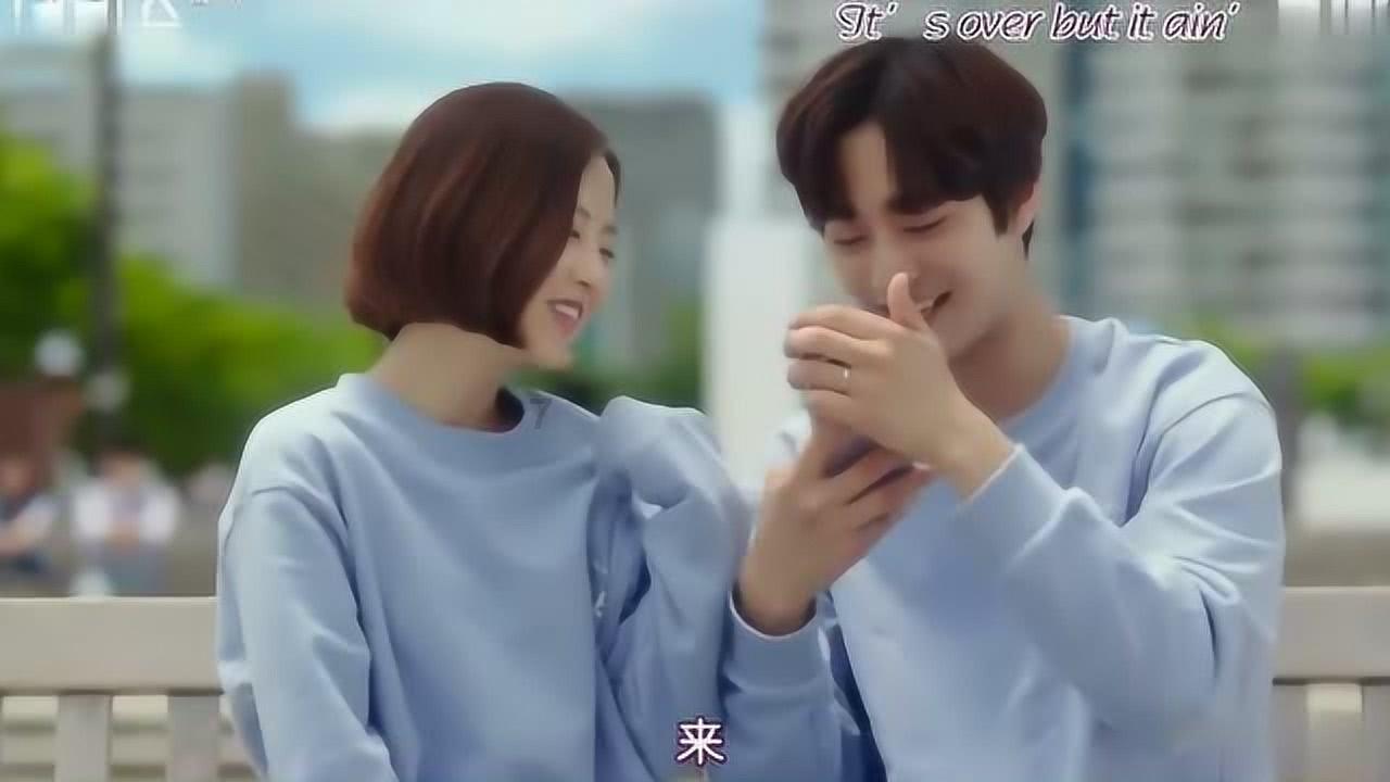 救援有趣的狮子